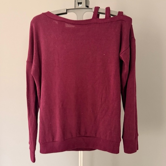 Aeropostale Sweaters - Aeropostale Burgundy Cold Shoulder Sweater Long Sleeve Knit Top